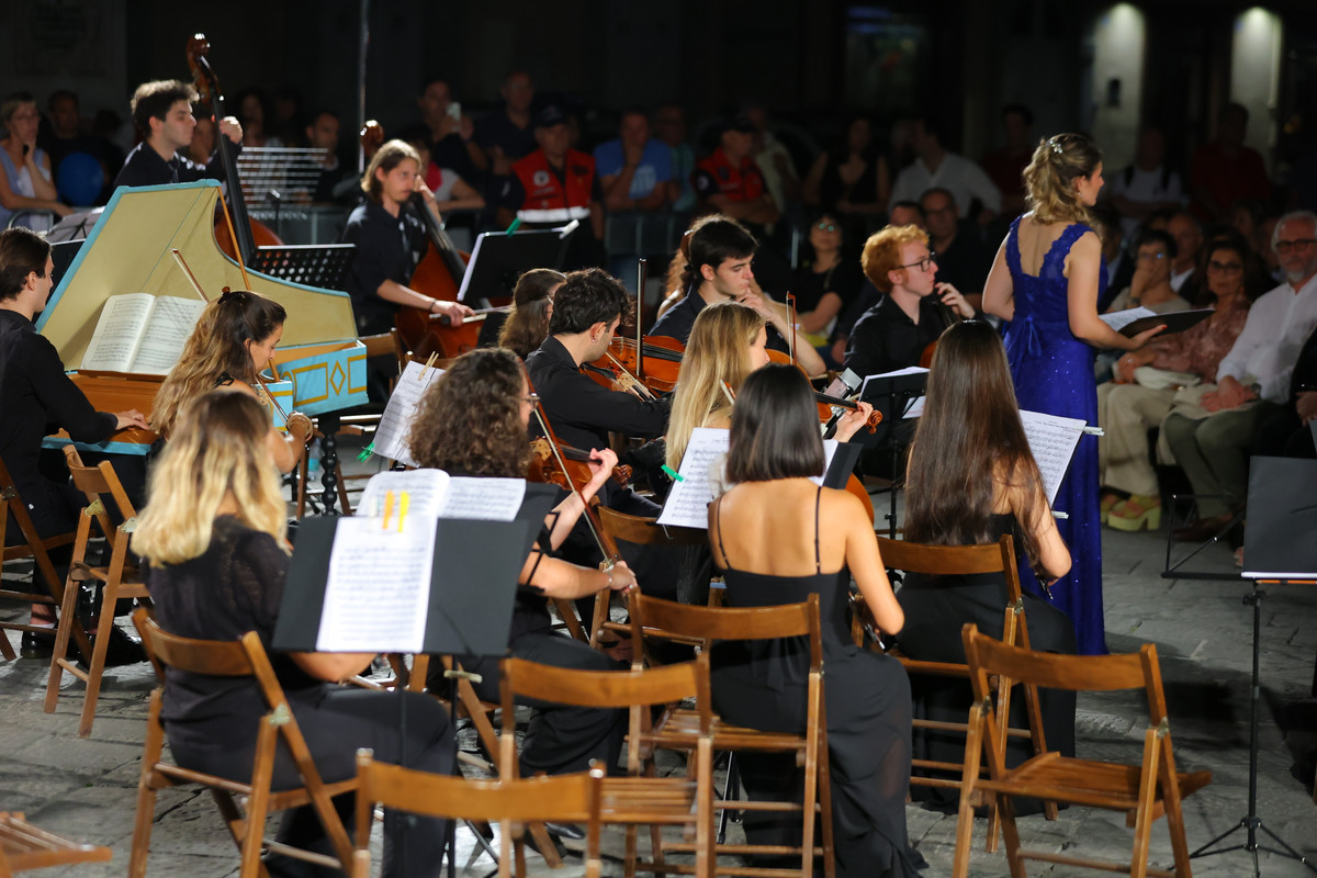 Fotografia dell'Orchestra Giovanile della Toscana